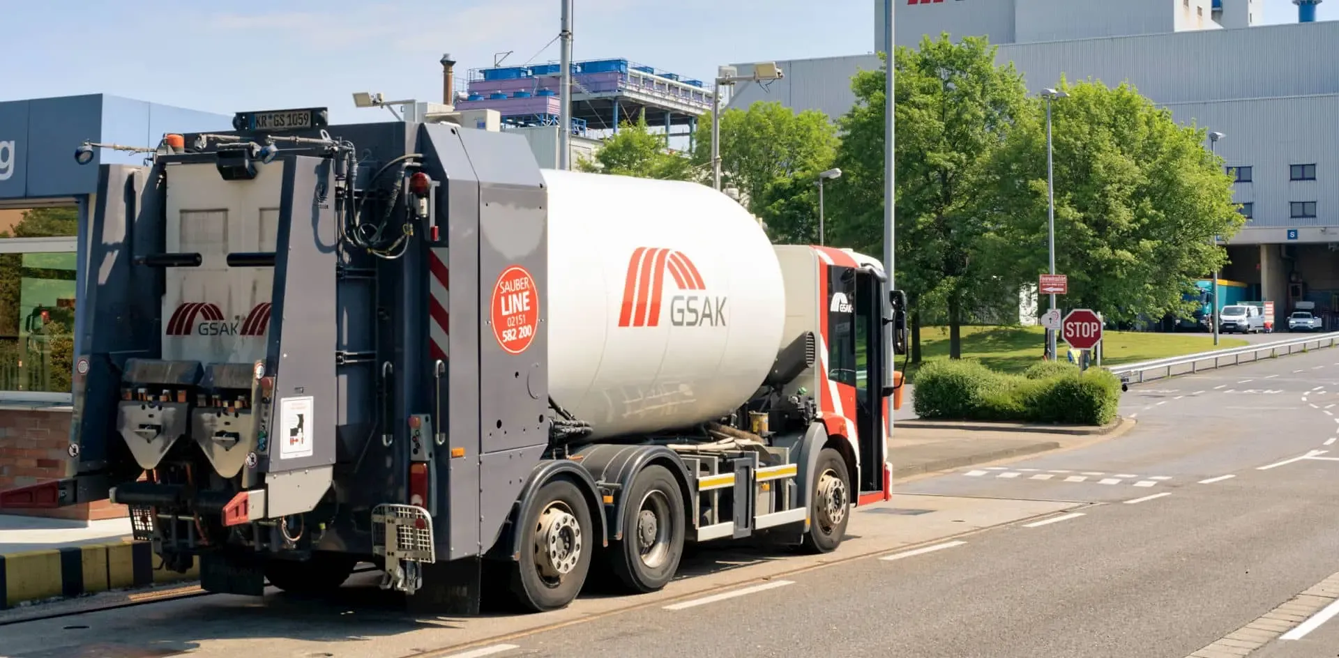 GSAK Entsorgungsfahrzeug von hinten