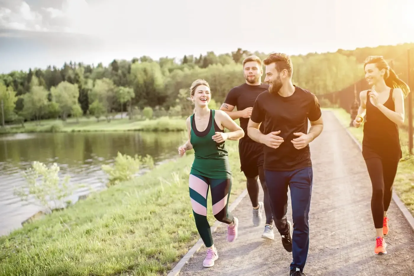 Mitglieder aus der SWK Vereinigung Sport joggen